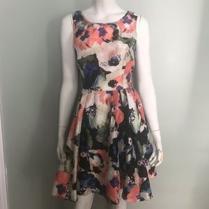 A line dress with exposed back